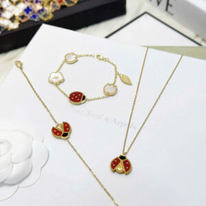 Set titan 3 món" Ladybug Charm”